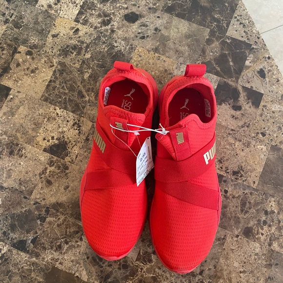 Puma Soft Foam Comfort Shoes - Picture 2 of 5